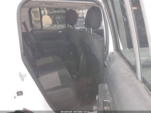 45401529 :رقم المزاد ، 1C4NJPBAXED757831 vin ، 2014 Jeep Patriot Altitude مزاد بيع