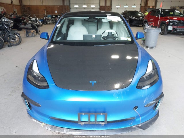 45401533 :رقم المزاد ، 5YJ3E1EC8NF270206 vin ، 2022 Tesla Model 3 Performance Dual Motor All-wheel Drive مزاد بيع
