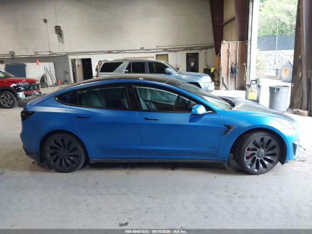45401533 :رقم المزاد ، 5YJ3E1EC8NF270206 vin ، 2022 Tesla Model 3 Performance Dual Motor All-wheel Drive مزاد بيع