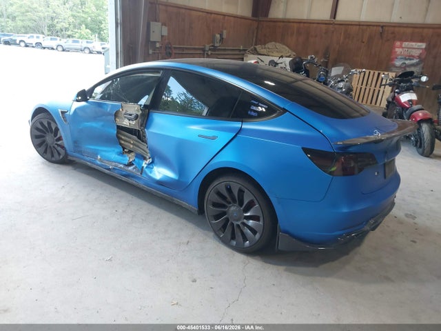 45401533 :رقم المزاد ، 5YJ3E1EC8NF270206 vin ، 2022 Tesla Model 3 Performance Dual Motor All-wheel Drive مزاد بيع