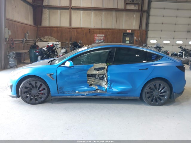 45401533 :رقم المزاد ، 5YJ3E1EC8NF270206 vin ، 2022 Tesla Model 3 Performance Dual Motor All-wheel Drive مزاد بيع