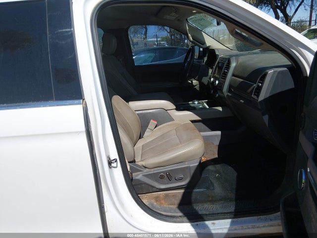 Продажа на аукционе авто 2018 Ford Expedition Max Xlt, vin: 1FMJK1HT0JEA17528, номер лота: 45401571