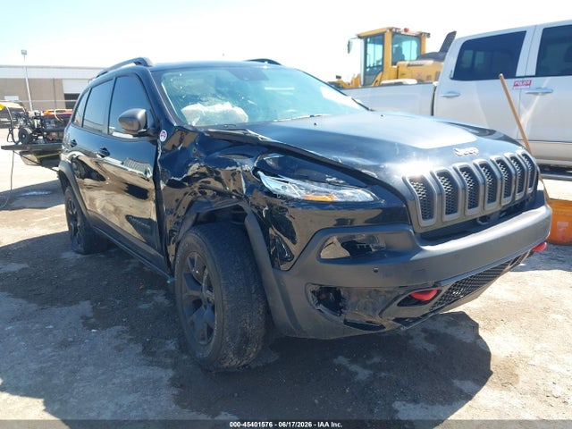 2018 Jeep Cherokee Trailhawk 4x4 მანქანა იყიდება აუქციონზე, vin: 1C4PJMBX0JD501526, აუქციონის ნომერი: 45401576