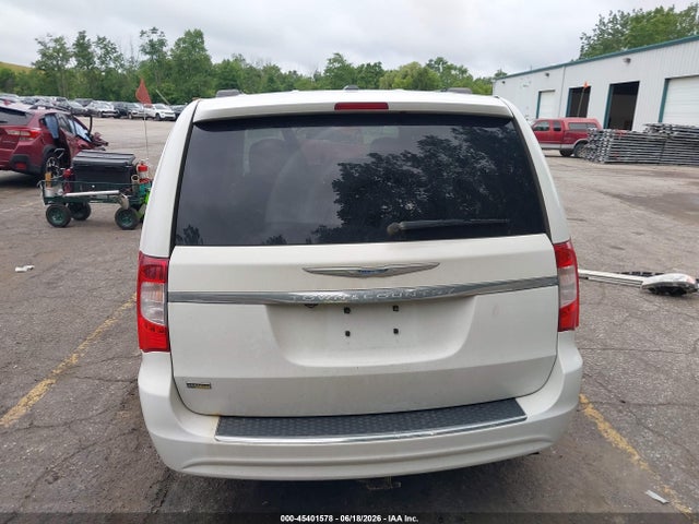 45401578 :رقم المزاد ، 2C4RC1BG9FR587683 vin ، 2015 Chrysler Town & Country Touring مزاد بيع