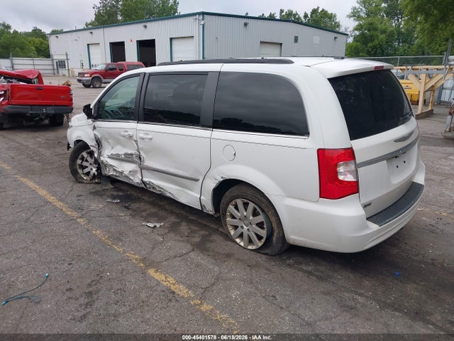 45401578 :رقم المزاد ، 2C4RC1BG9FR587683 vin ، 2015 Chrysler Town & Country Touring مزاد بيع