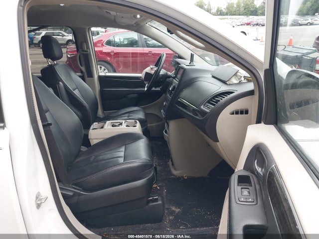 45401578 :رقم المزاد ، 2C4RC1BG9FR587683 vin ، 2015 Chrysler Town & Country Touring مزاد بيع
