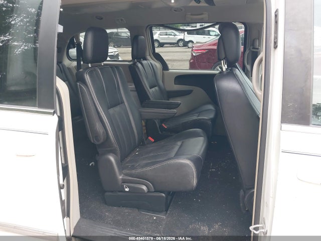45401578 :رقم المزاد ، 2C4RC1BG9FR587683 vin ، 2015 Chrysler Town & Country Touring مزاد بيع