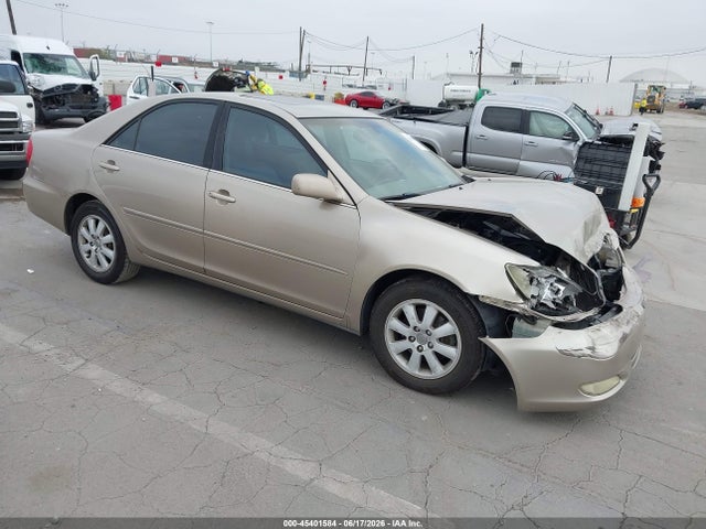 2003 Toyota Camry Xle V6 მანქანა იყიდება აუქციონზე, vin: 4T1BF32K13U052138, აუქციონის ნომერი: 45401584