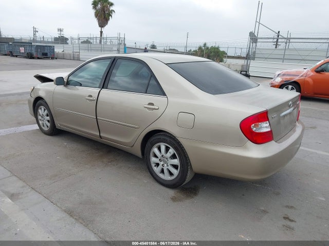 2003 Toyota Camry Xle V6 მანქანა იყიდება აუქციონზე, vin: 4T1BF32K13U052138, აუქციონის ნომერი: 45401584