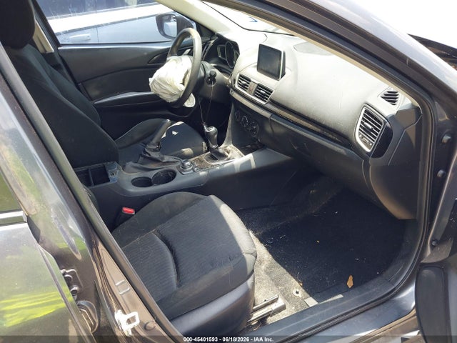 45401593 :رقم المزاد ، 3MZBM1U79FM143610 vin ، 2015 Mazda Mazda3 I Sport مزاد بيع