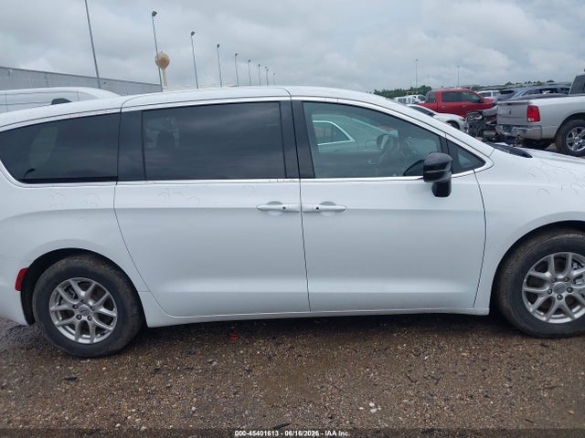 Продаж на аукціоні авто 2025 Chrysler Pacifica Select, vin: 2C4RC1BG2SR570458, номер лоту: 45401613