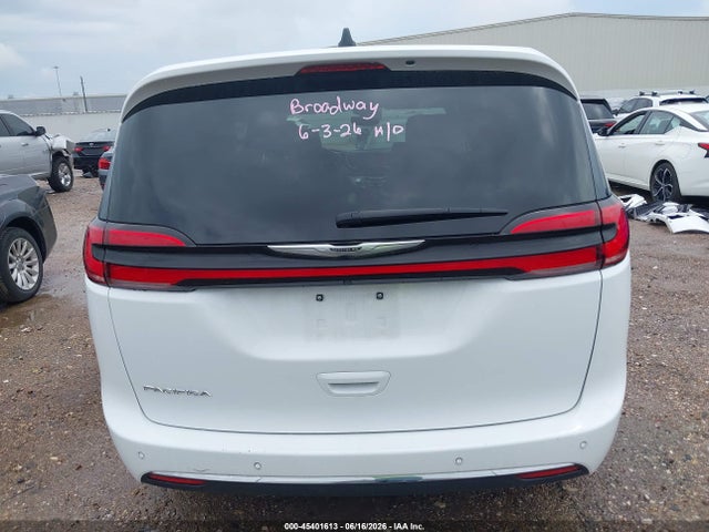 Продаж на аукціоні авто 2025 Chrysler Pacifica Select, vin: 2C4RC1BG2SR570458, номер лоту: 45401613