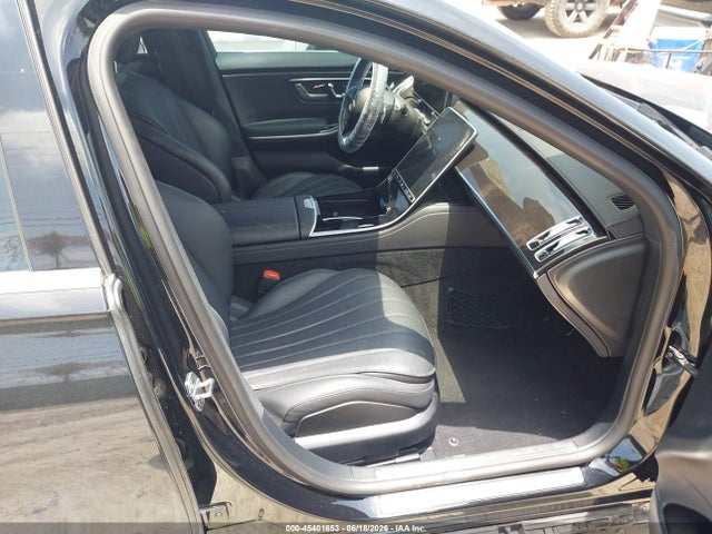 45401653 :رقم المزاد ، W1K6G6DB6NA165837 vin ، 2022 Mercedes-benz S 500 4matic مزاد بيع