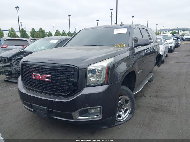 GMC Yukon Xl Sle 2017 1GKS1FKC3HR204769 Image 12