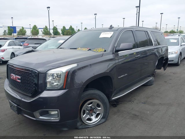 GMC Yukon Xl Sle 2017 1GKS1FKC3HR204769 Image 17