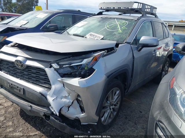 Toyota Rav4 Xle Premium 2024 2T3C1RFV0RC256134 Image 2