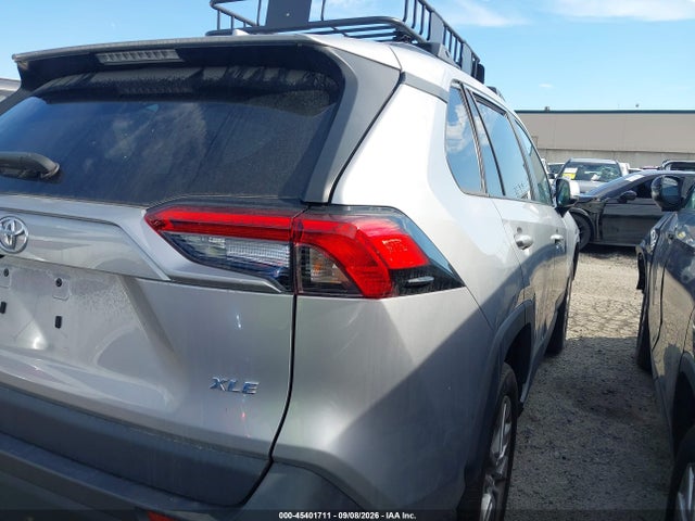 Toyota Rav4 Xle Premium 2024 2T3C1RFV0RC256134 Image 4