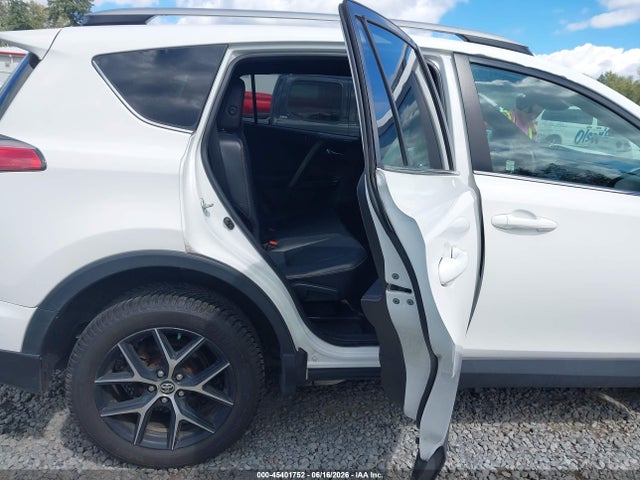 Toyota RAV4 SE 2017 2T3JFREV6HW692462 Image 8
