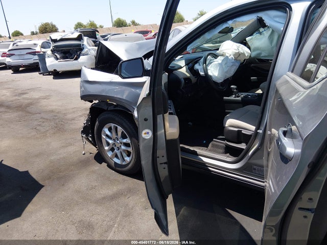 1GNERFKW7PJ102147 Chevrolet Traverse Fwd Ls