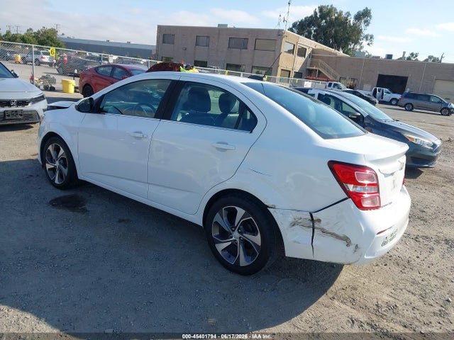 Chevrolet Sonic Premier Auto 2018 1G1JF5SB1J4133982 Image 3