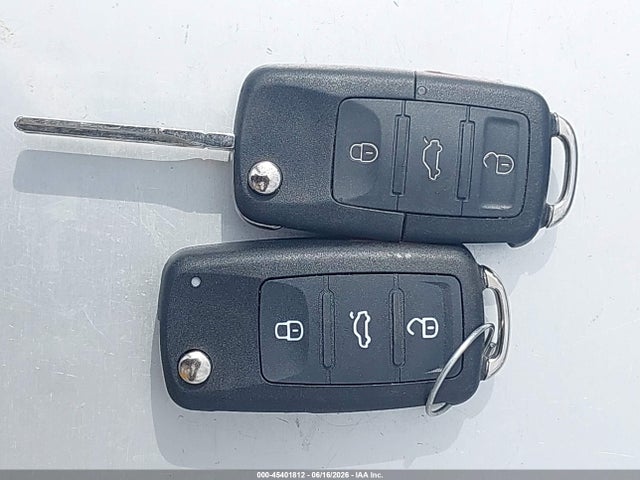 Продажа на аукционе авто 2008 Volkswagen Gti 2-door, vin: WVWEV71K58W125682, номер лота: 45401812