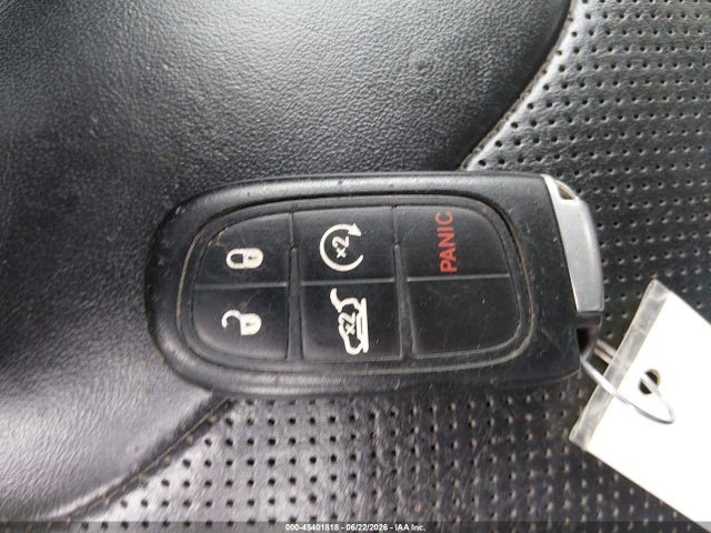 45401818 :رقم المزاد ، 1C4PJLDB8KD195978 vin ، 2019 Jeep Cherokee Limited Fwd مزاد بيع