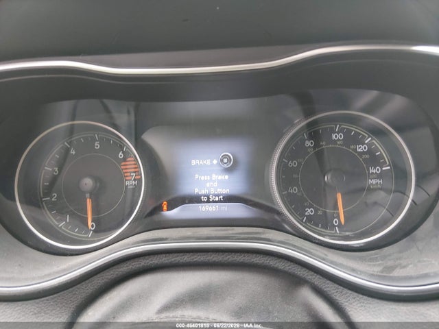 45401818 :رقم المزاد ، 1C4PJLDB8KD195978 vin ، 2019 Jeep Cherokee Limited Fwd مزاد بيع