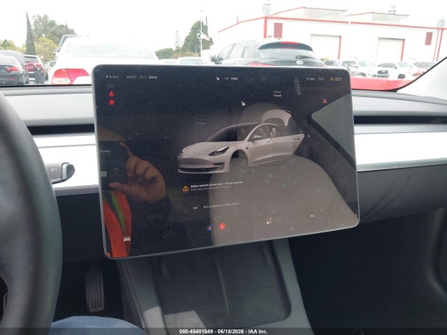 Auction sale of the 2022 Tesla Model 3 Rear-wheel Drive, vin: 5YJ3E1EA2NF357954, lot number: 45401849