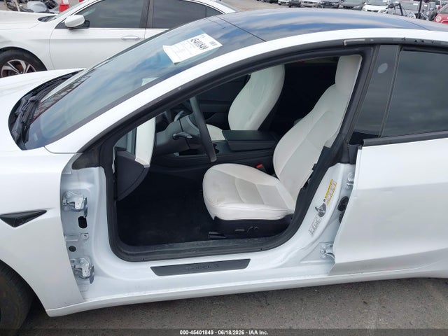 Tesla Model 3 Rear-wheel Drive 2022 5YJ3E1EA2NF357954 Image 6