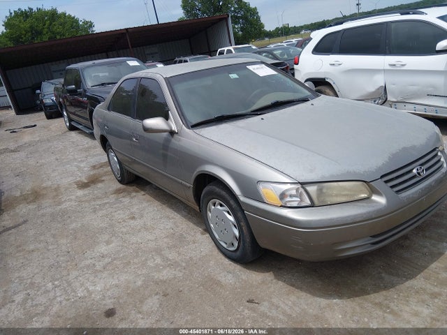 1999 Toyota Camry Le მანქანა იყიდება აუქციონზე, vin: JT2BG22K8X0296466, აუქციონის ნომერი: 45401871