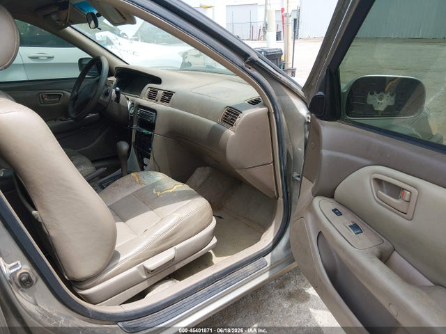 1999 Toyota Camry Le მანქანა იყიდება აუქციონზე, vin: JT2BG22K8X0296466, აუქციონის ნომერი: 45401871