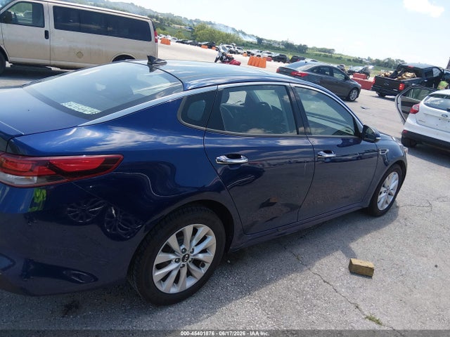 Продаж на аукціоні авто 2018 Kia Optima S, vin: 5XXGT4L37JG247356, номер лоту: 45401876