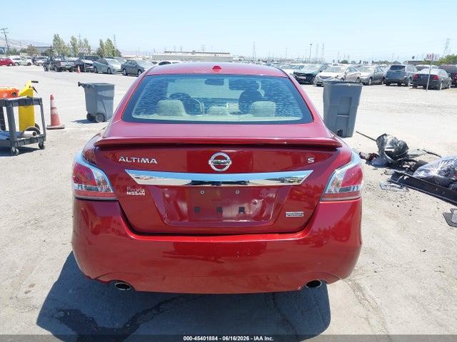 Nissan Altima 2.5 S 2015 1N4AL3AP1FC486002 Image 16