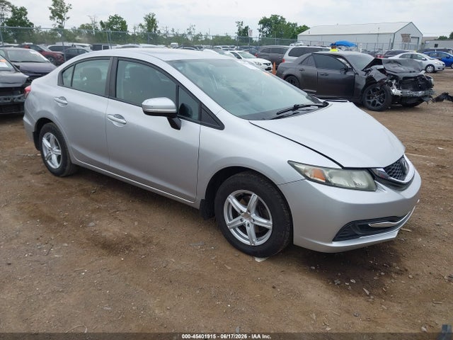 Продажа на аукционе авто 2014 Honda Civic Lx, vin: 19XFB2F50EE001568, номер лота: 45401915