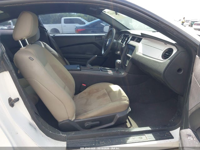 45401925 :رقم المزاد ، 1ZVBP8AN3A5180489 vin ، 2010 Ford Mustang V6/v6 Premium مزاد بيع