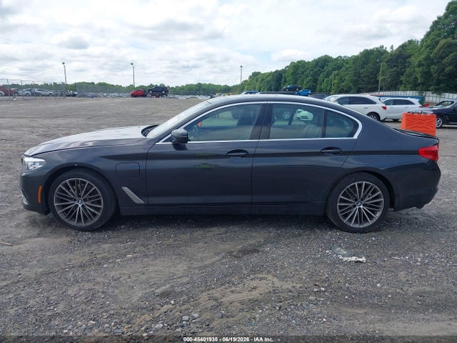 2020 Bmw 530e Iperformance მანქანა იყიდება აუქციონზე, vin: WBAJA9C06LCD47692, აუქციონის ნომერი: 45401935
