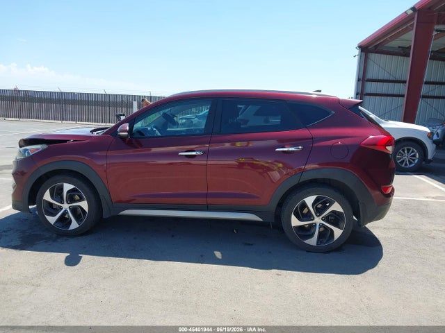 KM8J33A27HU374778 Hyundai Tucson Limited