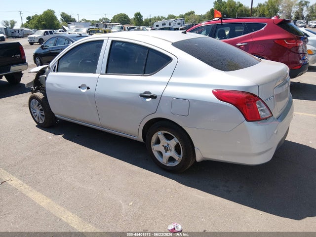 Nissan Versa 1.6 S 2019 3N1CN7AP7KL807434 Image 3