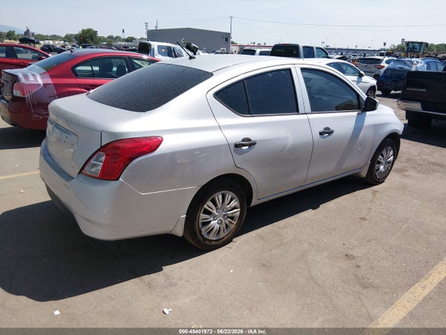 Nissan Versa 1.6 S 2019 3N1CN7AP7KL807434 Image 4