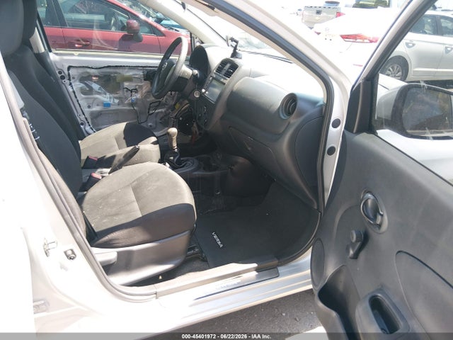 Nissan Versa 1.6 S 2019 3N1CN7AP7KL807434 Image 5