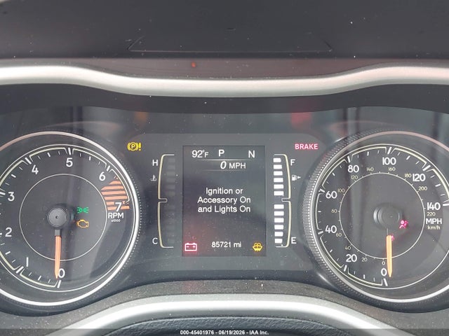 1C4PJLLB8JD590145 Jeep Cherokee Latitude Plus Fwd