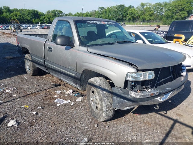 45401982 :رقم المزاد ، 1GCEK14V7YE352650 vin ، 2000 Chevrolet Silverado 1500 Ls مزاد بيع