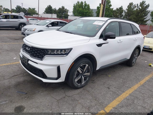 KIA SORENTO S 2022 5XYRL4LC3NG132229 Image 2