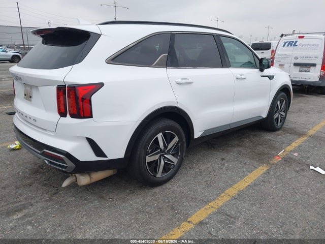 KIA SORENTO S 2022 5XYRL4LC3NG132229 Image 4