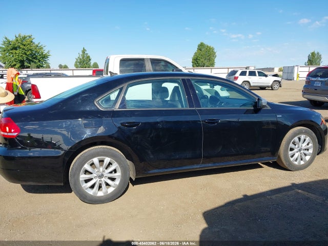 1VWAT7A36FC080714 Volkswagen Passat 1.8t Wolfsburg Edition