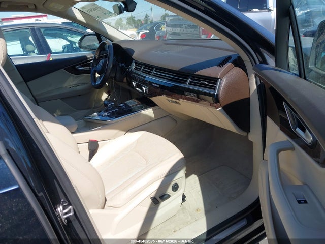 WA1LAAF73HD027292 Audi Q7 3.0t Premium