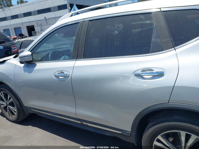 Nissan Rogue Sl 2018 5N1AT2MT9JC822030 Image 15