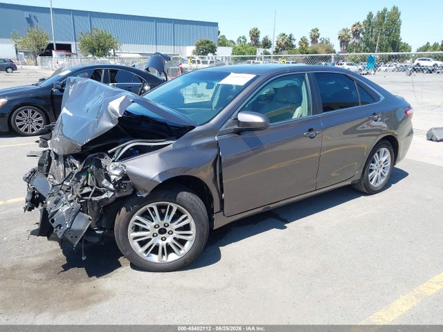 Toyota CAMRY LE 2015 4T4BF1FK3FR458463 Image 2