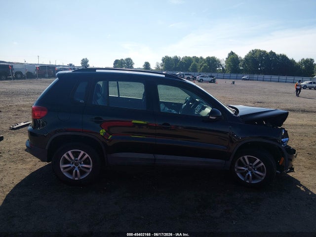 2016 Volkswagen Tiguan S მანქანა იყიდება აუქციონზე, vin: WVGAV7AX6GW531099, აუქციონის ნომერი: 45402168