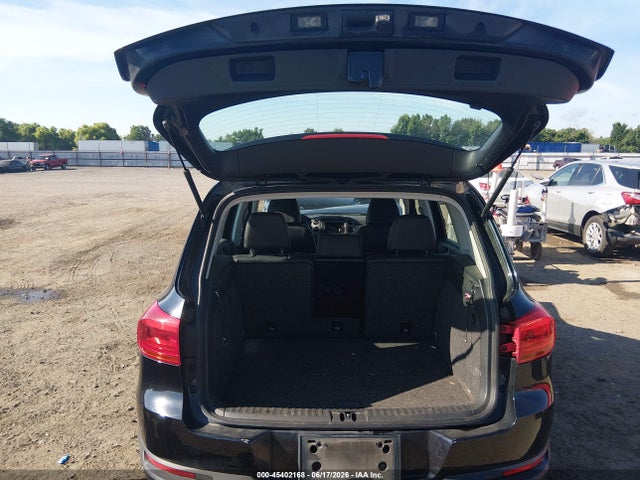 2016 Volkswagen Tiguan S მანქანა იყიდება აუქციონზე, vin: WVGAV7AX6GW531099, აუქციონის ნომერი: 45402168